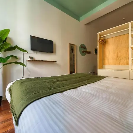 Apartments Holidays2Malaga City Center Apartment *
