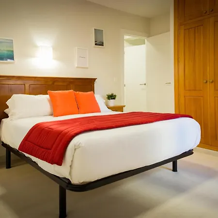 Apartments Holidays2Malaga City Center Apartment *